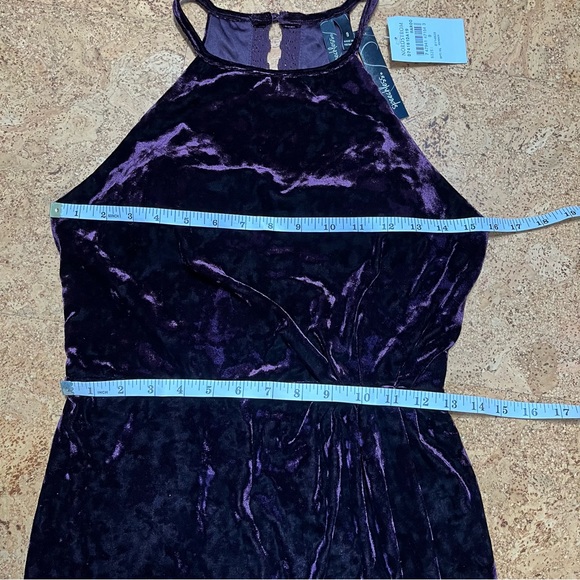 Speechless Dark Purple Crushed Velvet Key Hole Back Dress NWT Sz 9 - Picture 13 of 15
